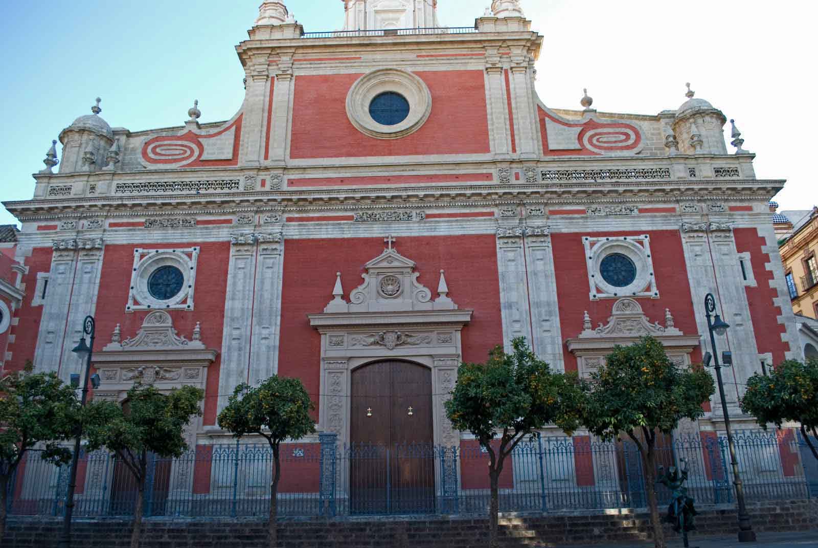 Fachadas de Sevilla El Salvador