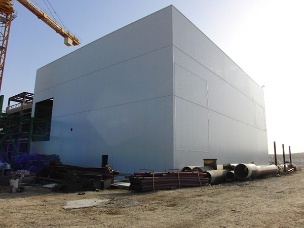 Fachada de panel de termosolar de Morón de la Frontera