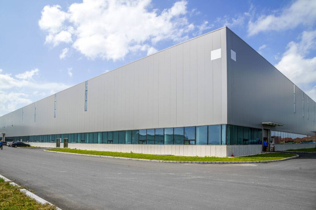 Industrial Park Factory Building Warehouse 1 1 1024x683 Preguntas frecuentes sobre el diseño de fachadas industriales